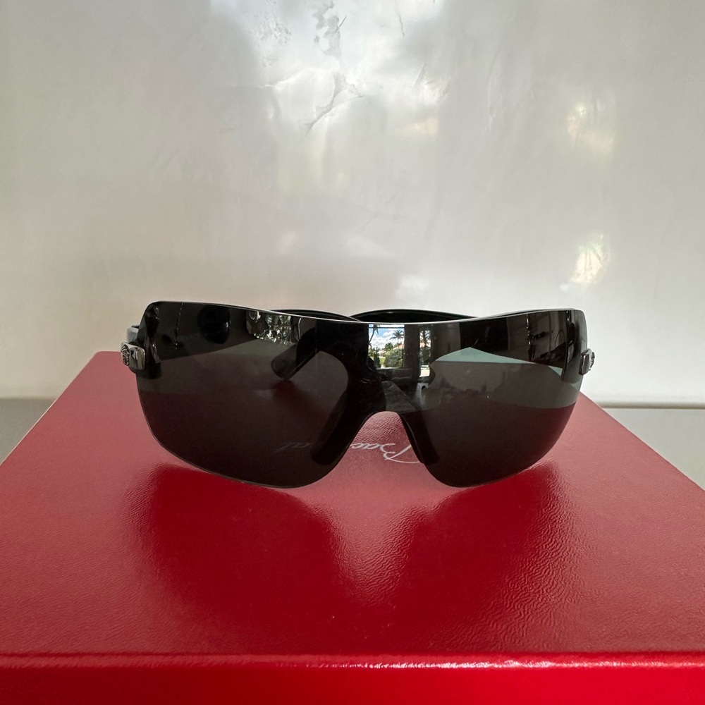 VERSACE PRE LOVED Stylish Black Sunglasses